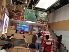 -华记煲仔华·煲仔饭(市桥易发店)