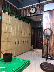 -PE SALON
