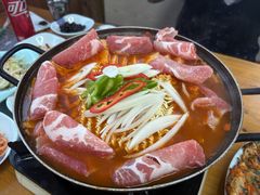 -亲昵春川鸡排(韩国美食街店)