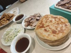 -李连贵酒家熏肉大饼(昆明街店)