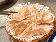 葱油飞饼-梁家大院•农家菜(昆山会展中心店)