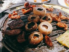 -七甲山烤肉(长白山奇石山珍根艺一条街店)