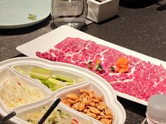 -左庭右院鲜牛肉火锅黑金店(陆家嘴中心店)