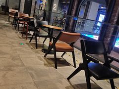 等候区-CGV影城(滨江天街IMAX店)