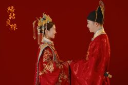 -金夫人婚纱摄影