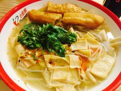 -小蛮椒麻辣烫·麻辣拌(青浦宝龙店)