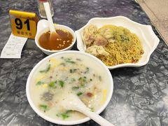 -燊意布拉肠云吞面(中山四路店)