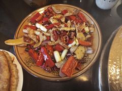 -周老三跷脚牛肉·全牛火锅(非遗传承店)