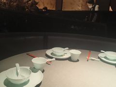 -左庭右院鲜牛肉火锅黑金店(陆家嘴中心店)