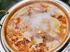 -顶顶汤火牛排火锅·经典铜锅涮肉