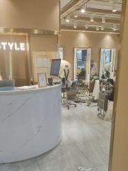 -一東造型烫发染发