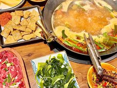 -贵厨酸汤牛肉(小十字店)