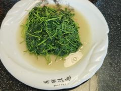 -七的湖·晚芳亭·阳澄湖农家菜·大闸蟹(莲花岛店)