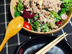 地中海金枪鱼沙拉-四季天方包子