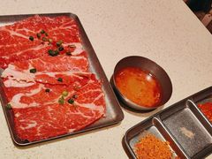 -蚂蚁洞·烤肉大营地(上海静安大悦城店)