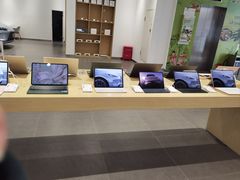 -华为授权体验店(中山公园来福士)