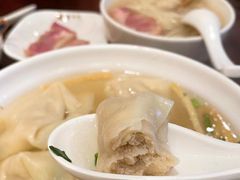 刀鱼馄饨-老半斋(福州路店)