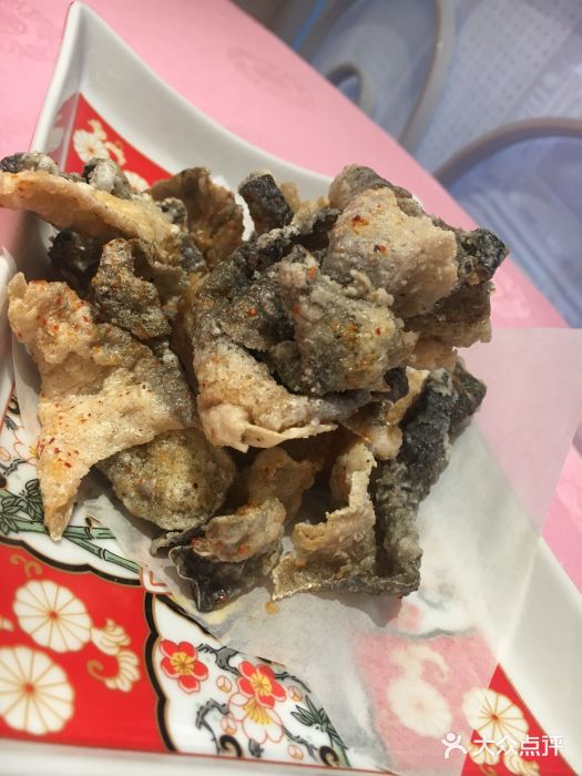 行家海鲜火锅酒家(静安寺店)椒盐炸鱼皮图片