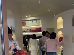 -六六奢品·vintage中古·回收二手奢侈品包包手表首饰(环球港店)