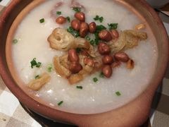 荔湾艇仔粥-新大咀港式茶餐厅(宝山万达店)