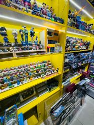 -16TOYS中古玩具铺(崇文门店)