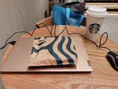 -星巴克(广州淘金路店)