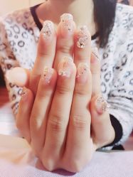 -睫乐园•睫公馆•美睫美甲沙龙