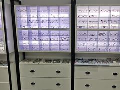 -造寸眼镜·蔡司官方授权店(东门店)