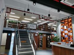 -上海市虹口区图书馆(曲阳分馆)