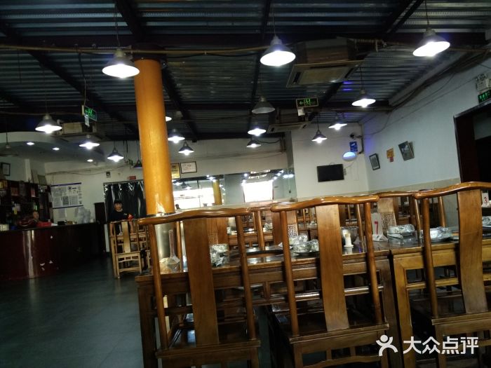 龙顺园麻辣香锅(机场店)大堂图片