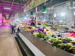 自助取餐区-三亚新鸿港水果一级批发市场
