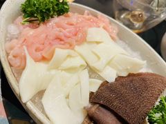 -廖掌柜·重庆鲜货火锅(上海首店)