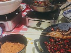 -罗霸蛮老岳阳大排档·鲜货烧烤·土吊子煨砂锅烧菜