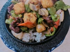 香蕉牛柳石锅拌饭-缘久缘米粉(新街口店)