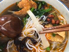酸笋-陈记柳州螺蛳粉(大坪店)