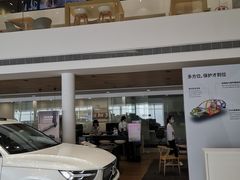 -杭州中沃沃尔沃4S店(滨江区店)