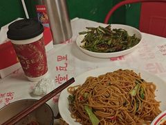 -堂瓦里·33年传统赣菜(第一街区店)