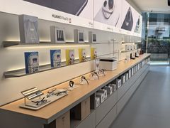 -华为授权体验店(中山公园来福士)