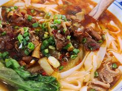 酸菜牛腩粉-三两粉(公明店)