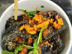 -黑色经典臭豆腐·湖南特产(步行街店)