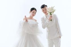 -AOROA·奥洛拉婚纱摄影·旅拍·礼服