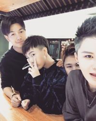 -QZHAIR SALON