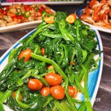 今年夏天有点豪横，吃了一条烤羊腿[调皮]