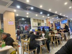 大堂-江城燕子大排档(江汉路步行街店)