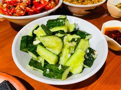 -琥珀老六龙虾(四里河店)