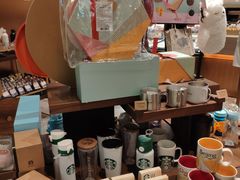 零售区-星巴克臻选(北京颐堤港中心第二店)
