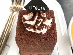 -UNI UNI(环亚凯瑟琳店)