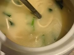 -泉畔人家·老济南经典鲁菜(大明湖店)