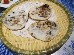梅菜干烧饼-江南韵·无锡太湖文化体验餐厅(凤凰天街店)