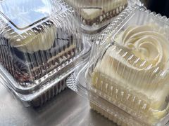 -红宝石·鲜奶小方·海派西点房(南丹店)